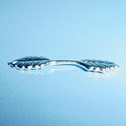 Quality 19mm Silver Plate Twin Leaf Bail.