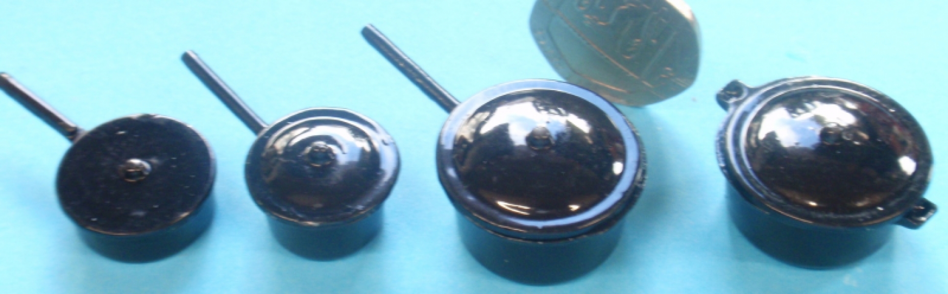 Set of 4 Black Pots and Pans