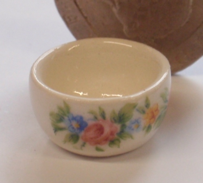 China Bowl in the Country English Pattern