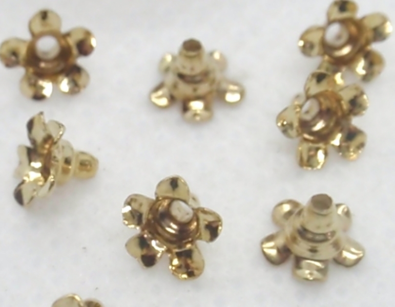 Tiny Flower Setting - Gold Plated