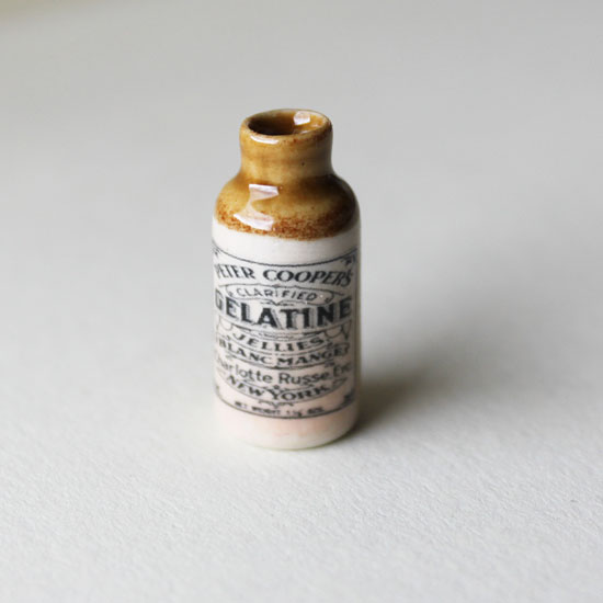 Gelatine Advertising Bottle