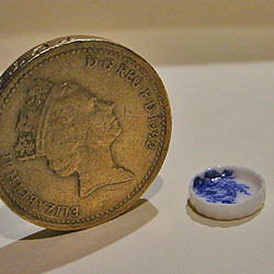 1/24th Scale Small China Flan Dish Blue And White 9mm