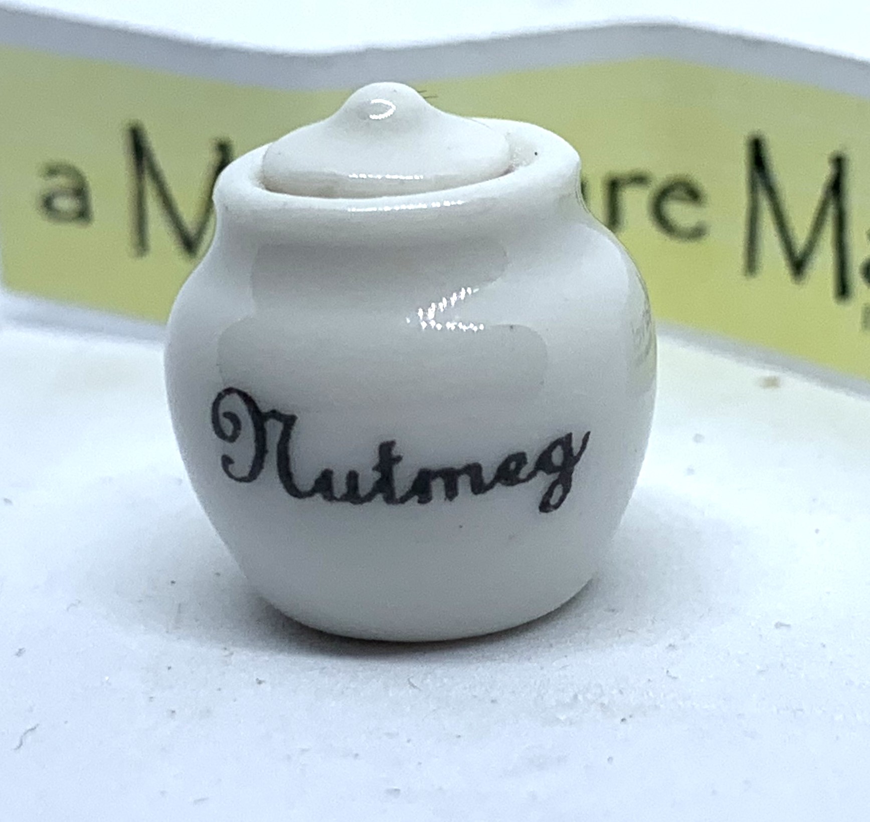 Ceramic Kitchen Storage Jar with Lid - Nutmeg