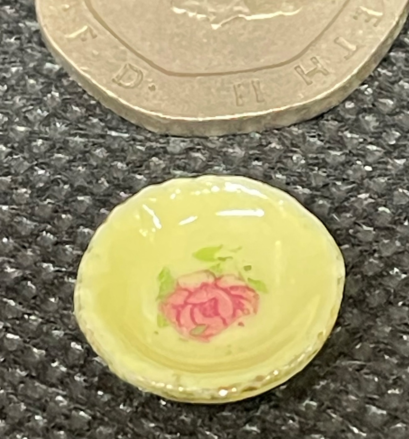 1/24th Scale Pale Lemon Shallow Dish