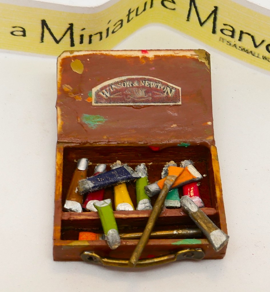 Artists paint box in use