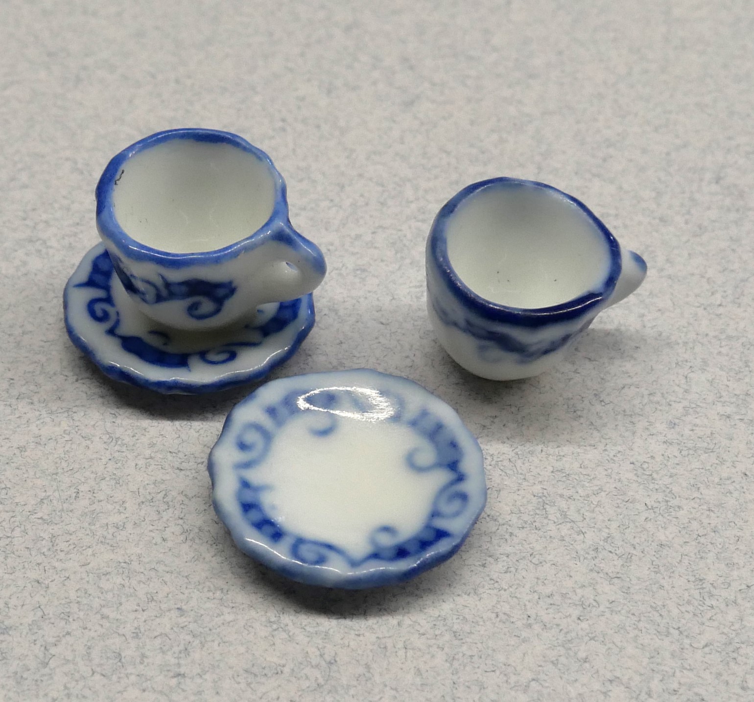 Tea cup and saucer blue pattern china