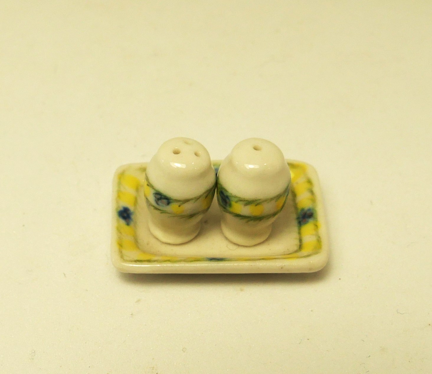 Cruet Set Yellow Blue