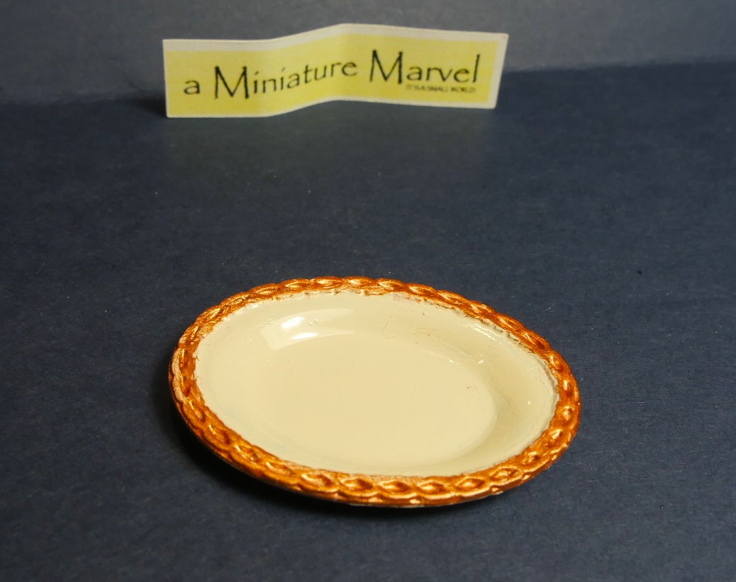 Metal painted oval platter cream & gold