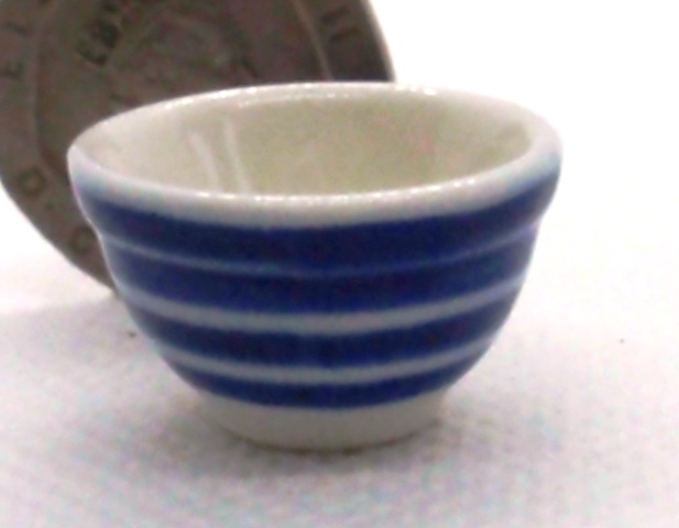 1/24 scale pudding basin Cornishware