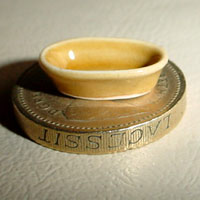 1/24th Scale China Brown Oval Pie Dish