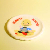 China Nursery Plate Humpty Dumpty